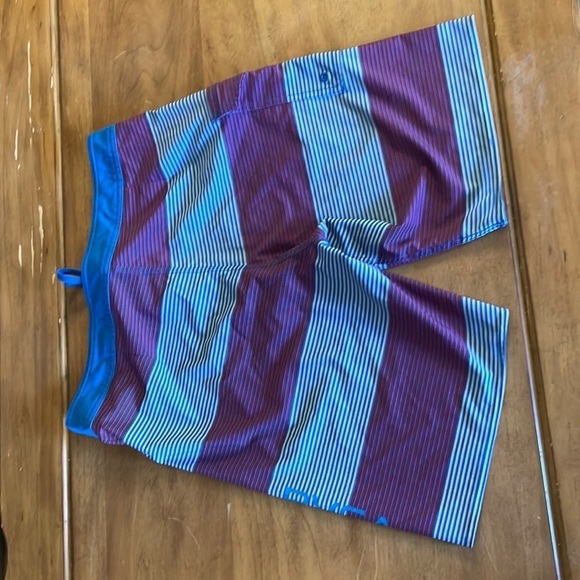 RVCA Board Shorts Size 31 - Picture 9 of 13